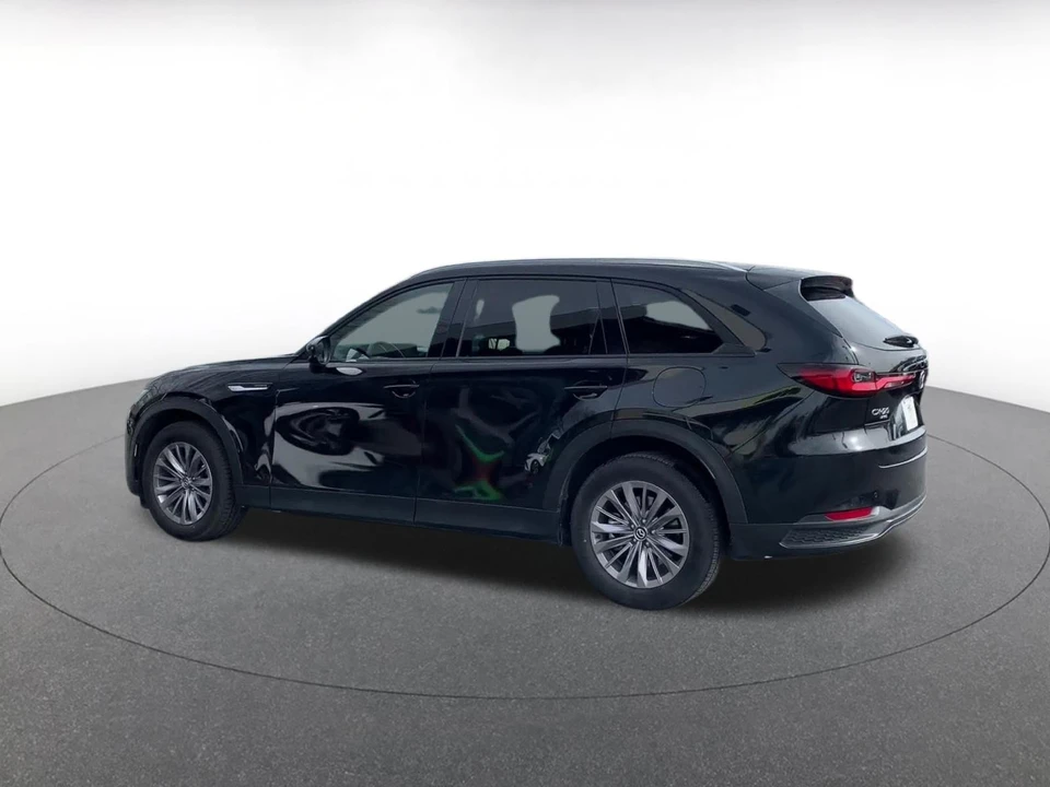 2025 Mazda CX-90 - Image 8 of 31