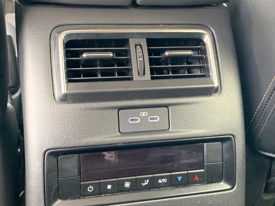 2025 Mazda CX-90 - Image 26 of 31