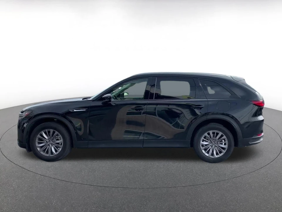 2025 Mazda CX-90 - Image 9 of 31