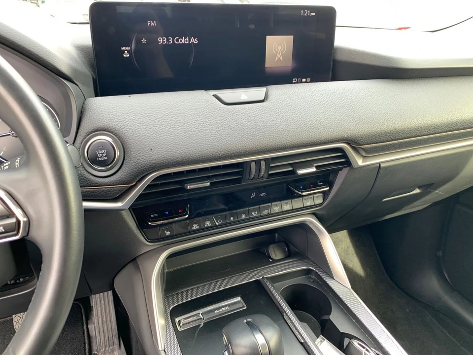 2025 Mazda CX-90 - Image 14 of 31