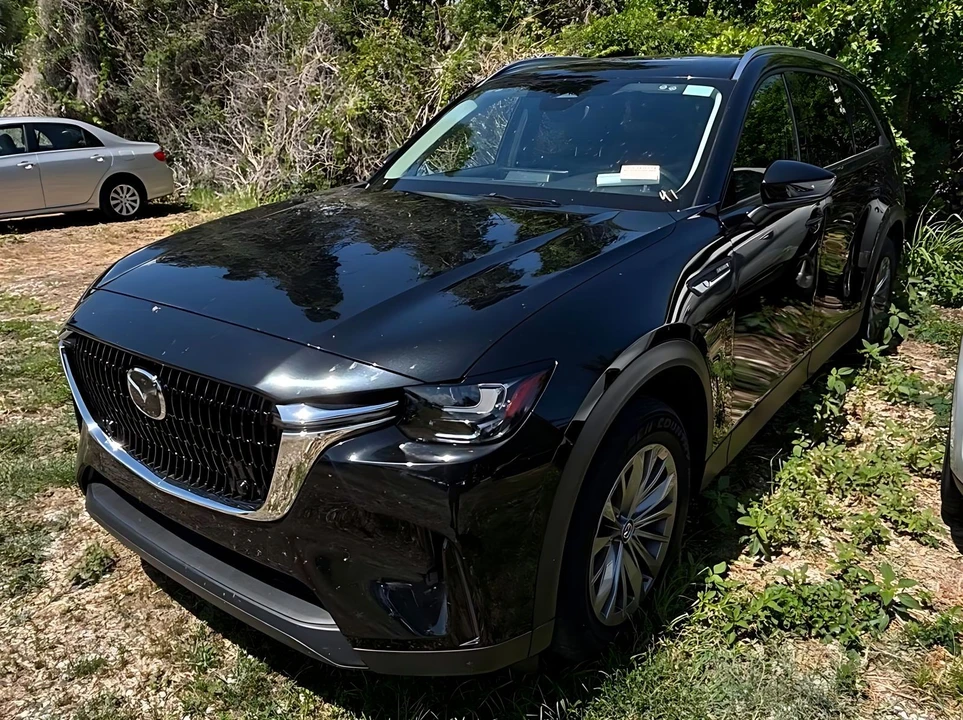 2025 Mazda CX-90 - Image 3 of 18