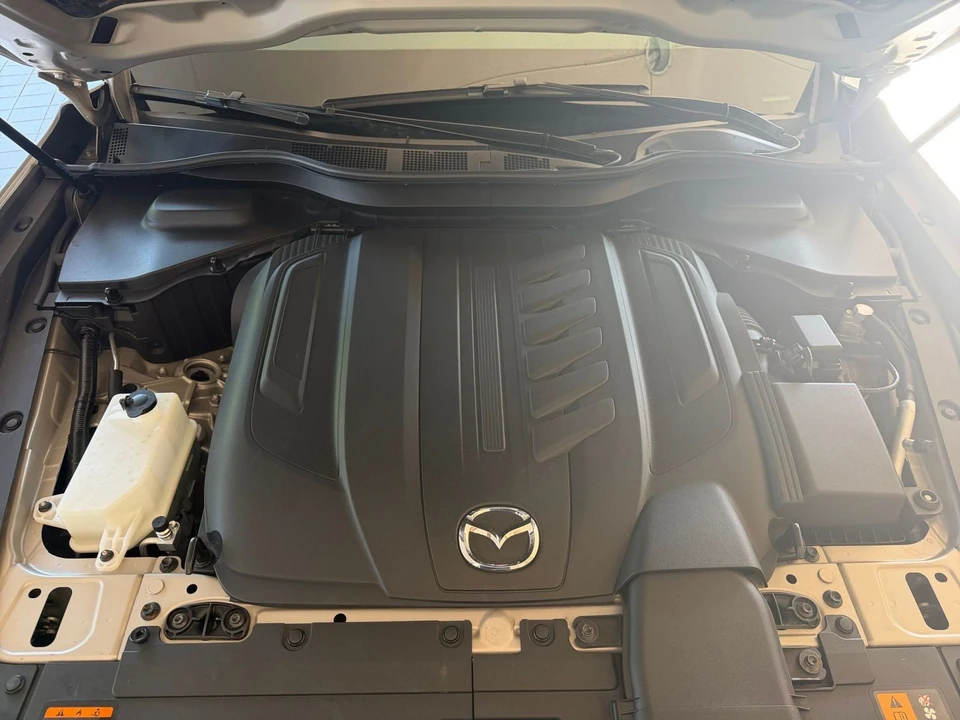 2025 Mazda CX-90 - Image 30 of 31