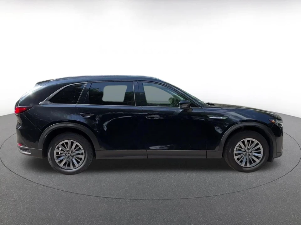 2025 Mazda CX-90 - Image 18 of 31