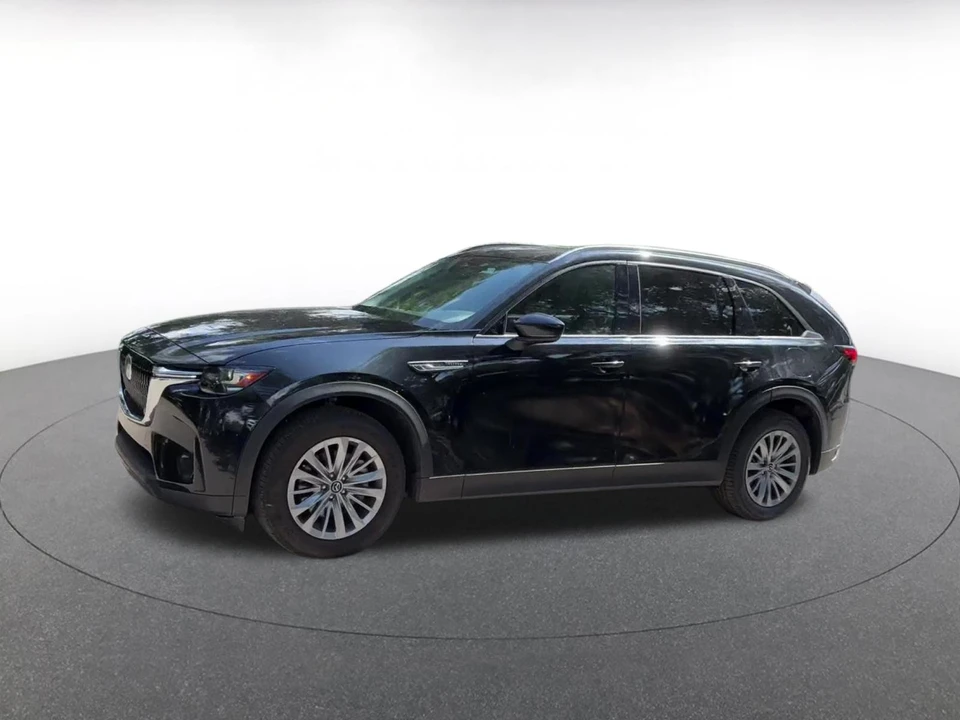 2025 Mazda CX-90 - Image 9 of 31