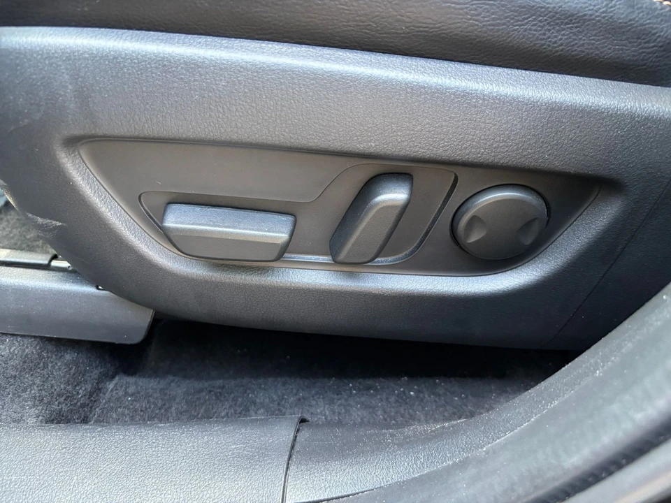 2025 Mazda CX-90 - Image 25 of 31