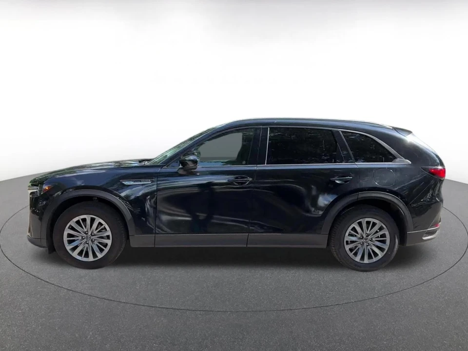 2025 Mazda CX-90 - Image 11 of 31