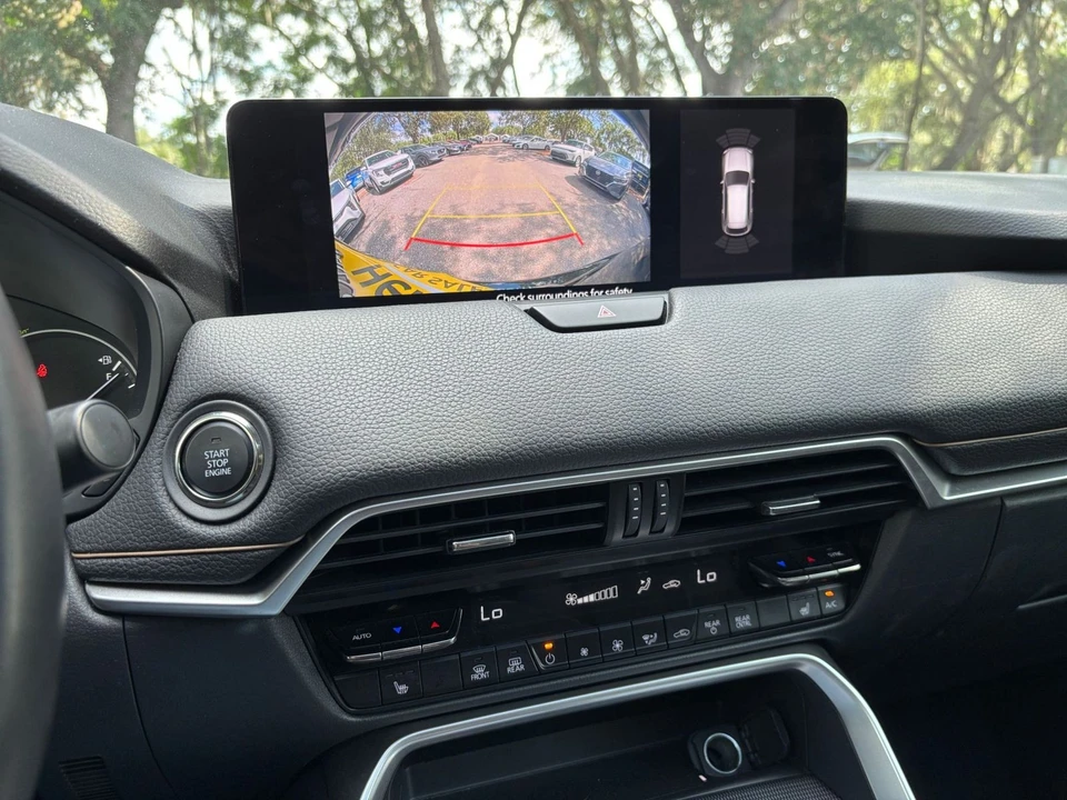 2025 Mazda CX-90 - Image 19 of 31