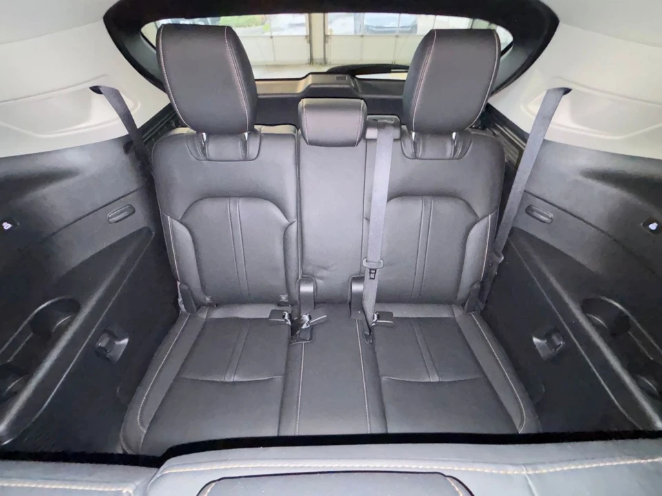 2025 Mazda CX-90 - Image 26 of 31