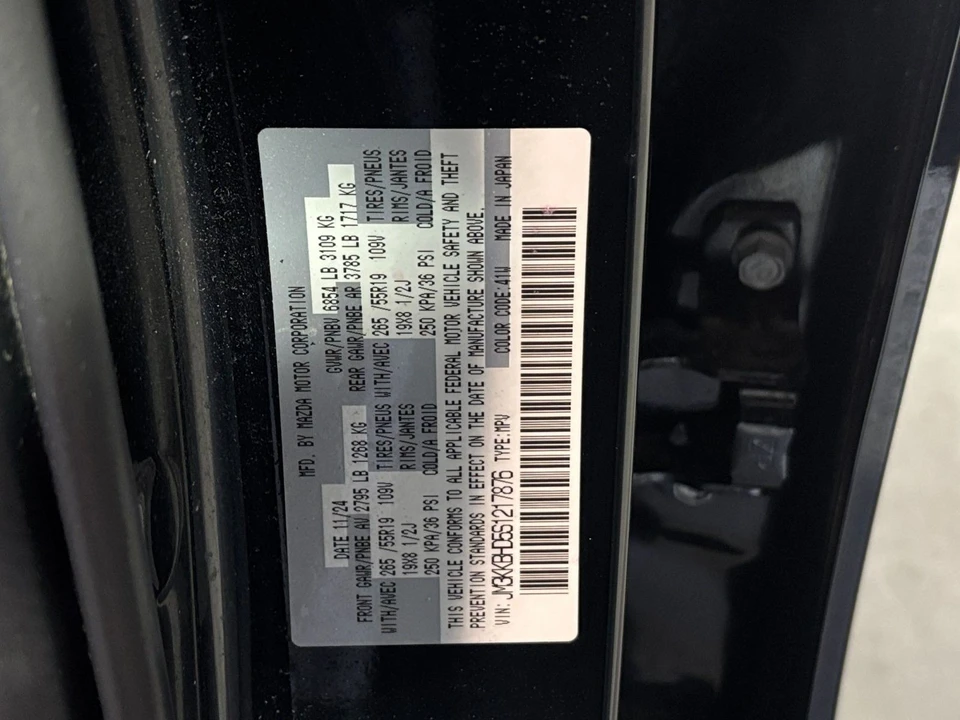 2025 Mazda CX-90 - Image 27 of 31