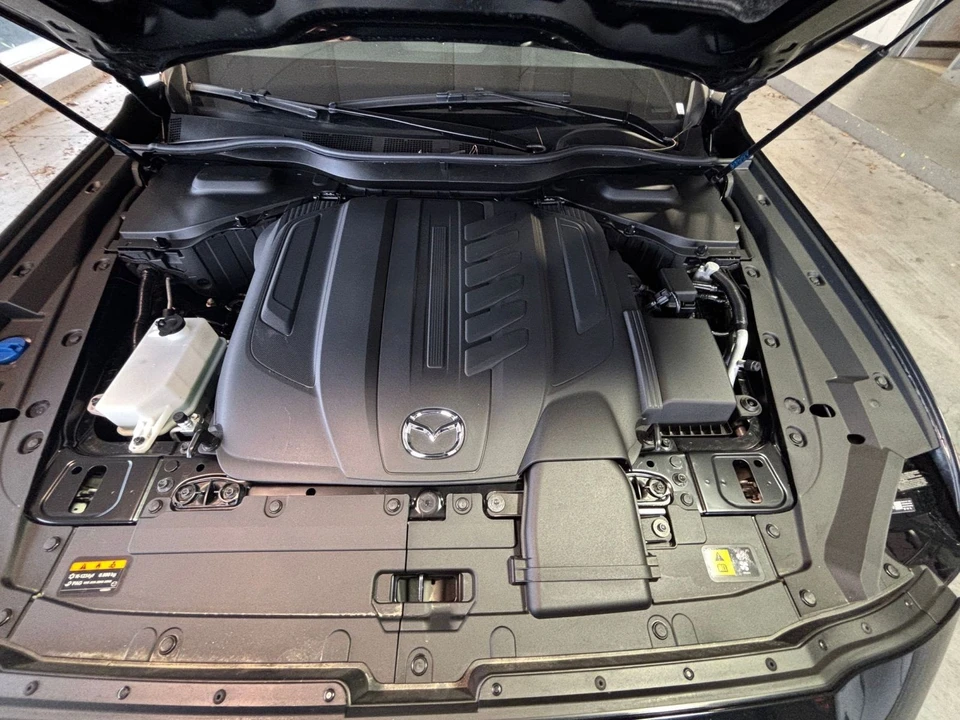2025 Mazda CX-90 - Image 30 of 31