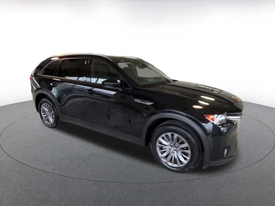2025 Mazda CX-90 - Image 2 of 31