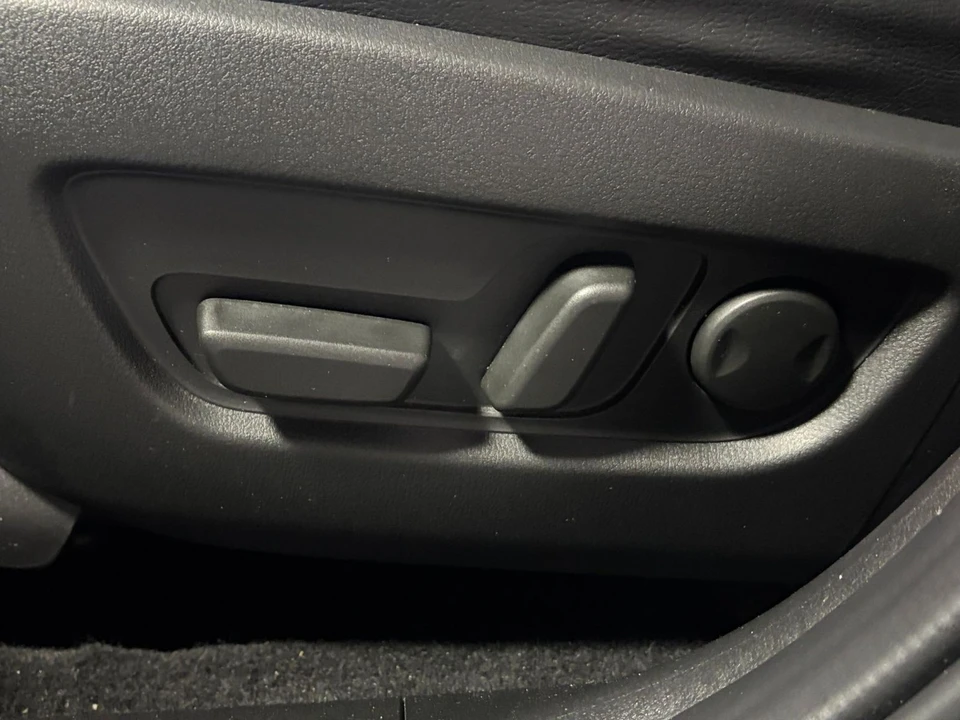 2025 Mazda CX-90 - Image 18 of 31
