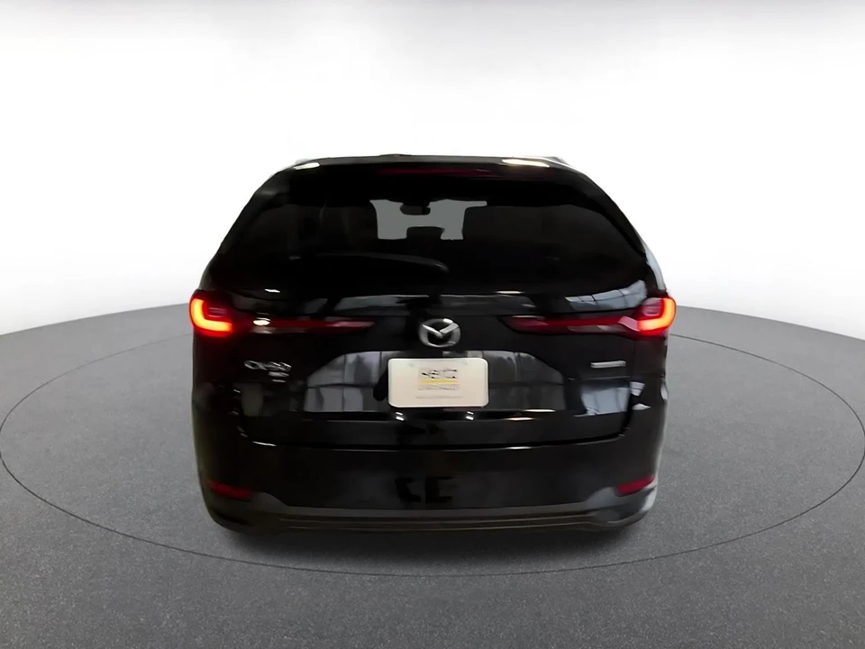 2025 Mazda CX-90 - Image 10 of 31