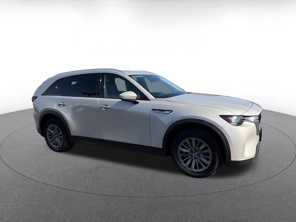 2025 Mazda CX-90 - Image 2 of 31
