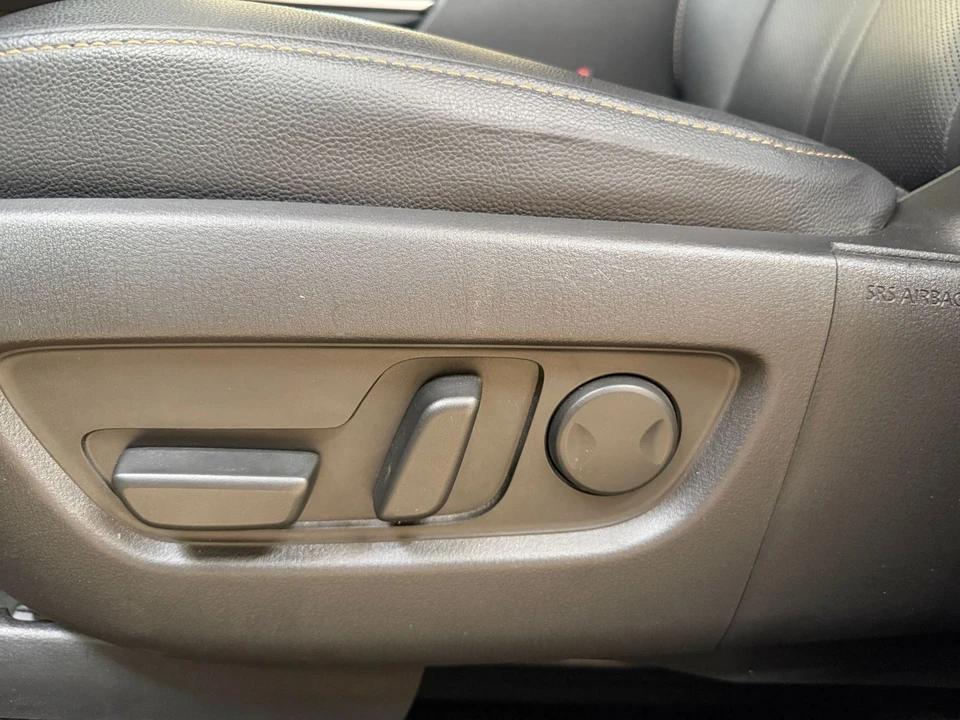 2025 Mazda CX-90 - Image 24 of 31
