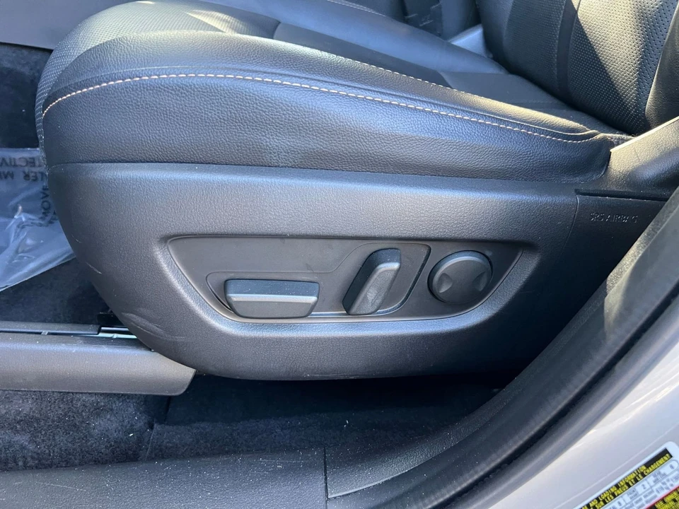 2025 Mazda CX-90 - Image 21 of 31