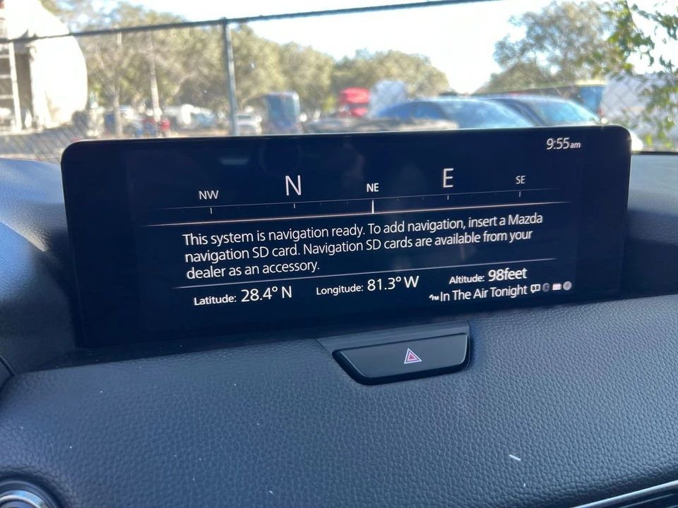 2025 Mazda CX-90 - Image 16 of 31