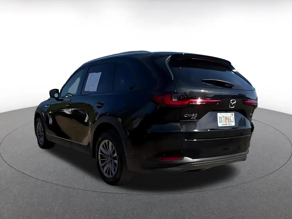 2025 Mazda CX-90 - Image 9 of 31