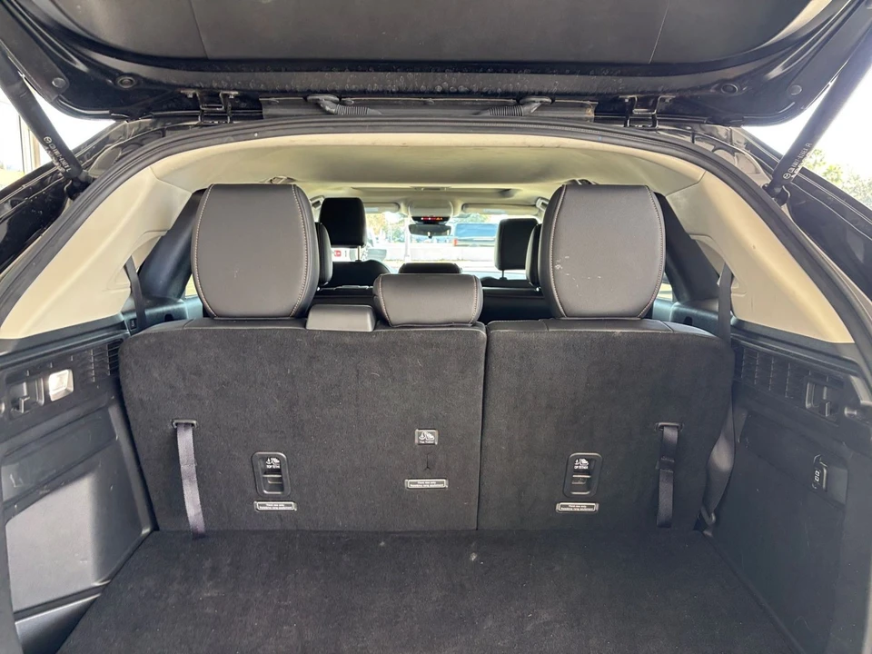 2025 Mazda CX-90 - Image 29 of 31