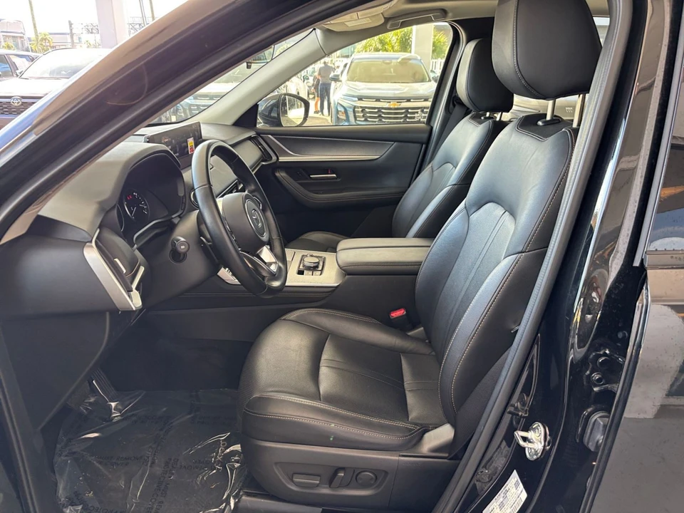 2025 Mazda CX-90 - Image 22 of 31