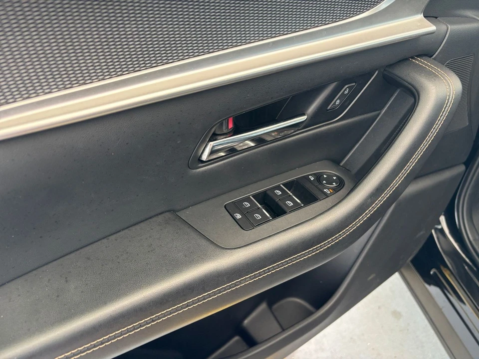 2025 Mazda CX-90 - Image 16 of 31