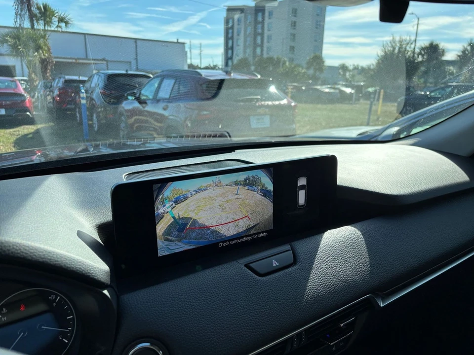 2025 Mazda CX-90 - Image 14 of 31
