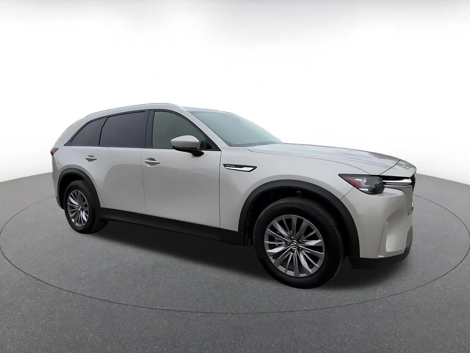 2025 Mazda CX-90 - Image 2 of 31