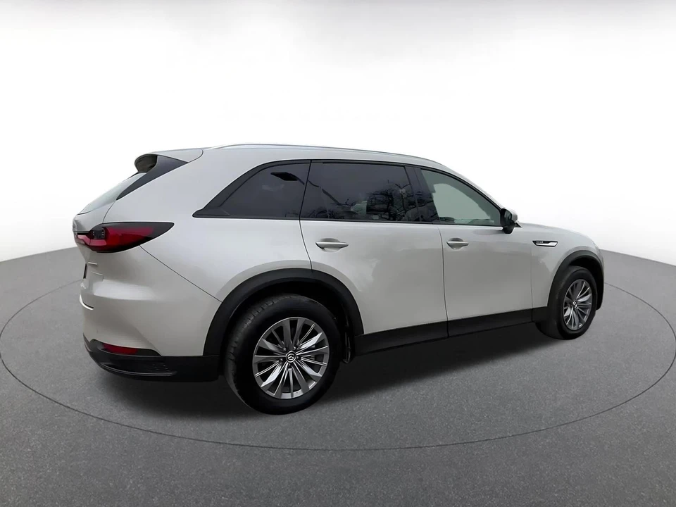 2025 Mazda CX-90 - Image 14 of 31