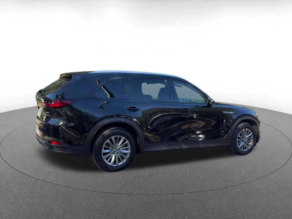 2025 Mazda CX-90 - Image 12 of 31