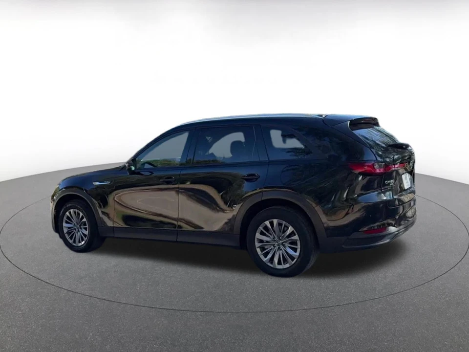 2025 Mazda CX-90 - Image 8 of 31