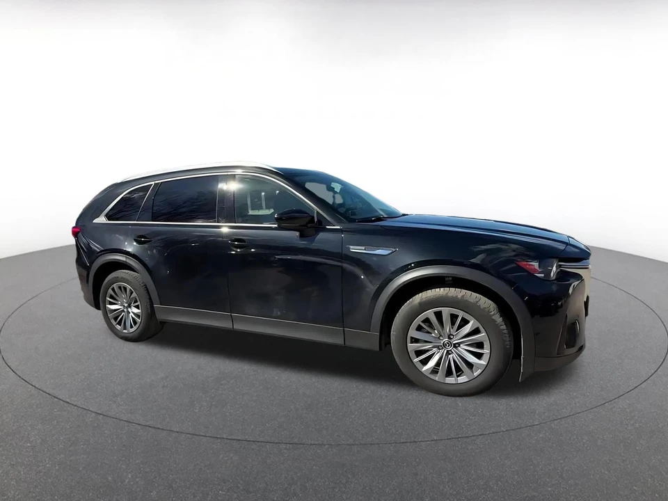 2025 Mazda CX-90 - Image 2 of 31