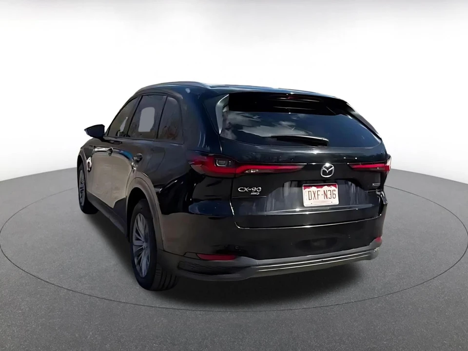 2025 Mazda CX-90 - Image 9 of 31