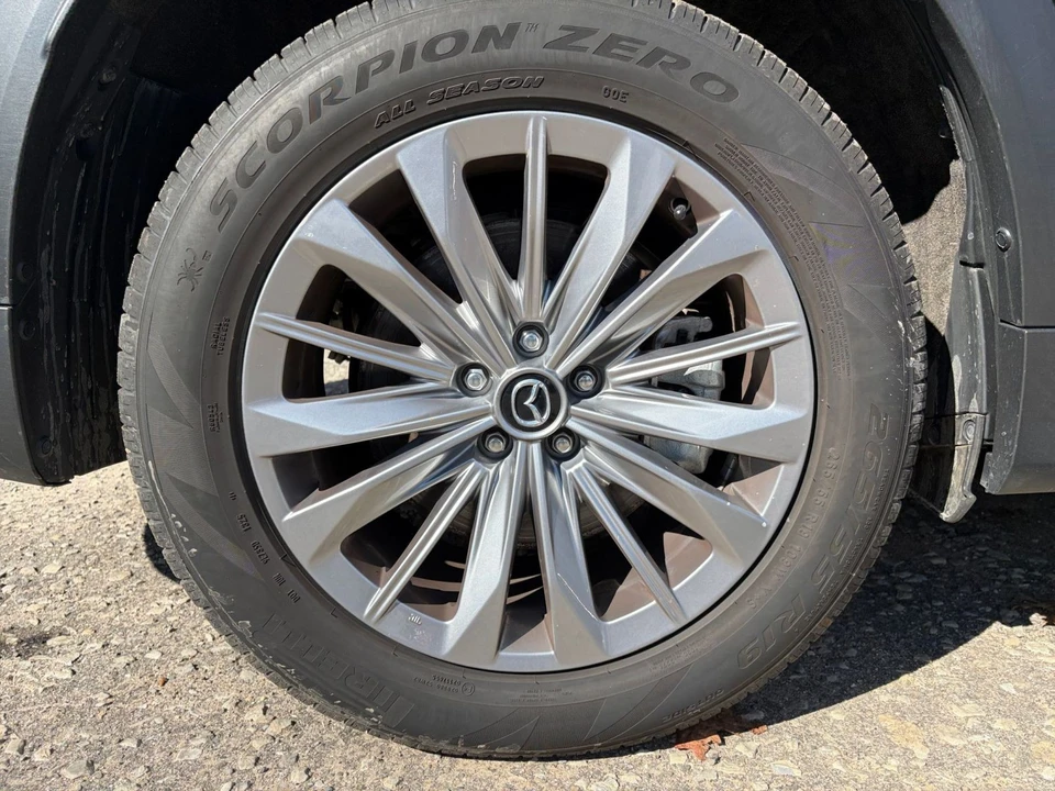 2025 Mazda CX-90 - Image 28 of 31