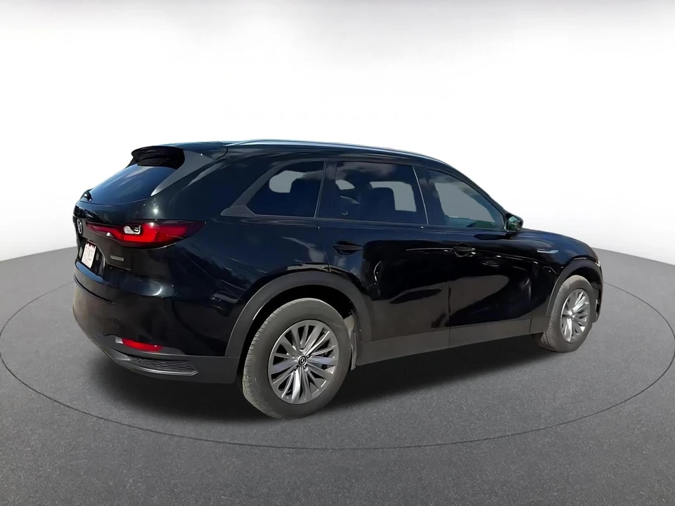 2025 Mazda CX-90 - Image 12 of 31