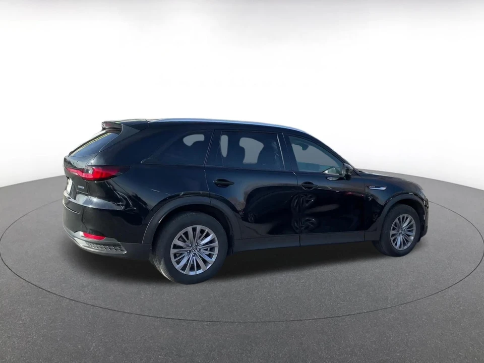 2025 Mazda CX-90 - Image 12 of 31