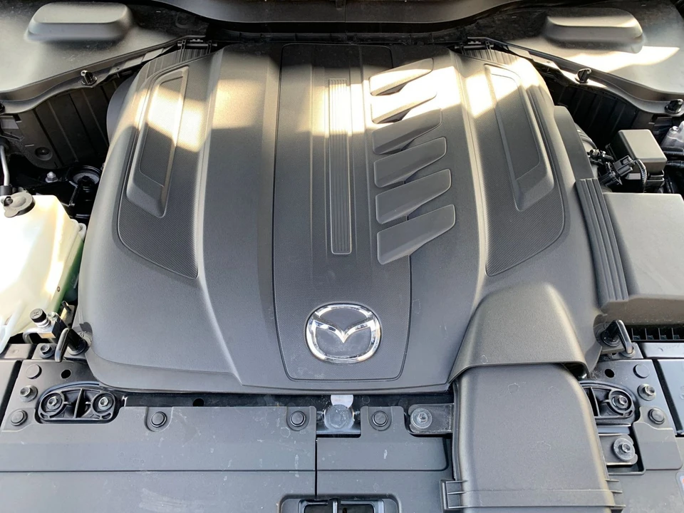 2025 Mazda CX-90 - Image 30 of 31