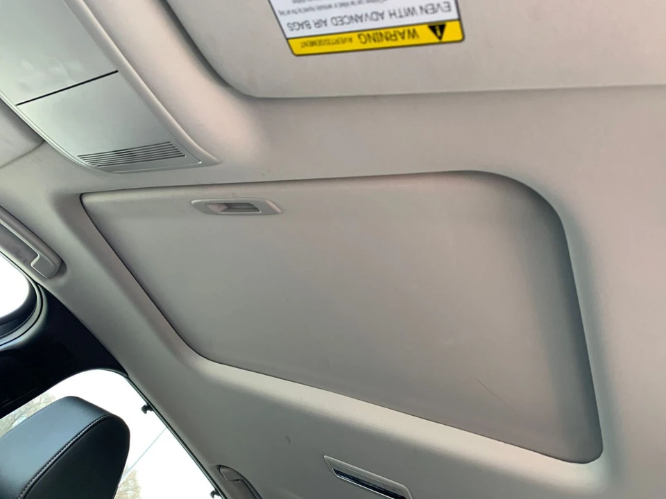 2025 Mazda CX-90 - Image 25 of 31