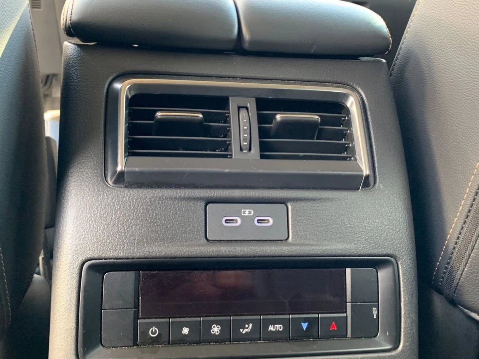 2025 Mazda CX-90 - Image 20 of 31