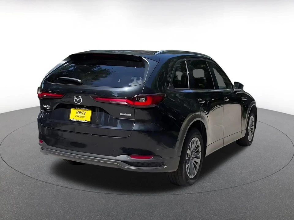 2025 Mazda CX-90 - Image 17 of 31