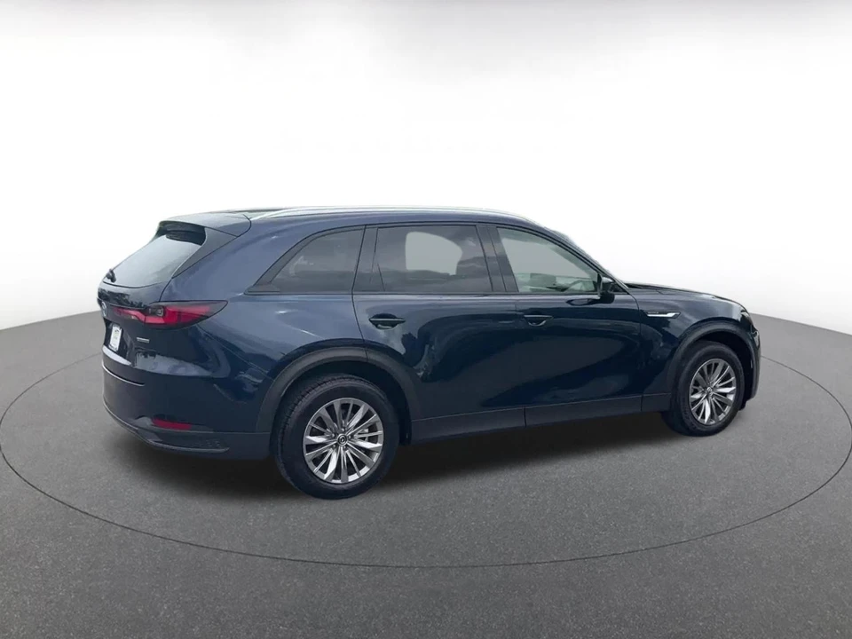 2025 Mazda CX-90 - Image 12 of 31