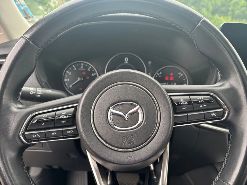 2025 Mazda CX-90 - Image 24 of 31