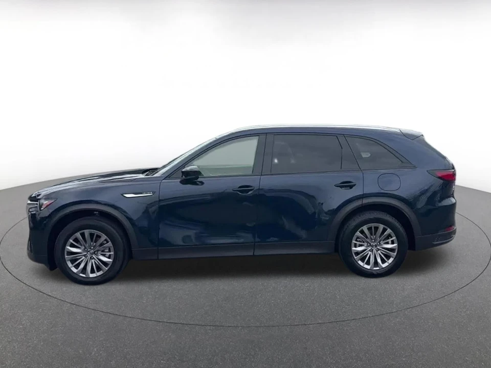 2025 Mazda CX-90 - Image 7 of 31