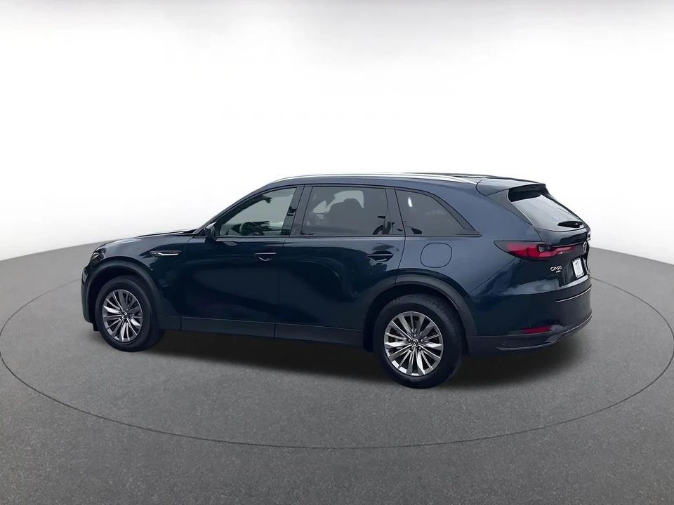 2025 Mazda CX-90 - Image 8 of 31