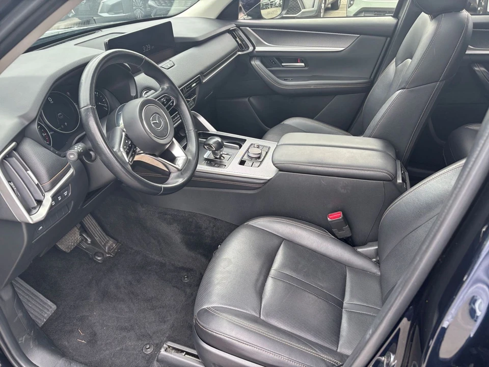 2025 Mazda CX-90 - Image 23 of 31