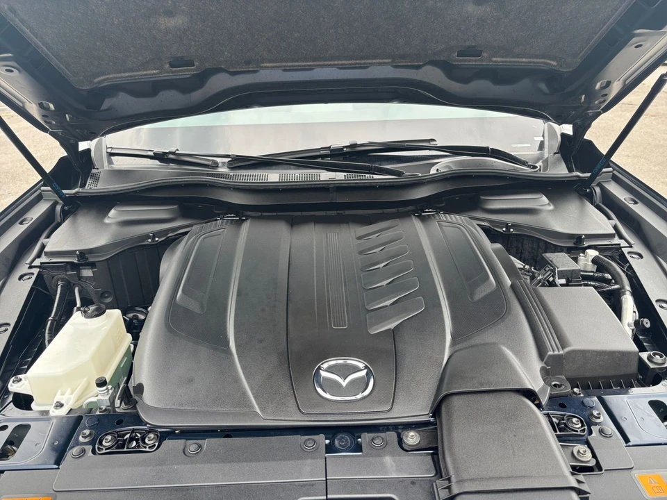 2025 Mazda CX-90 - Image 30 of 31