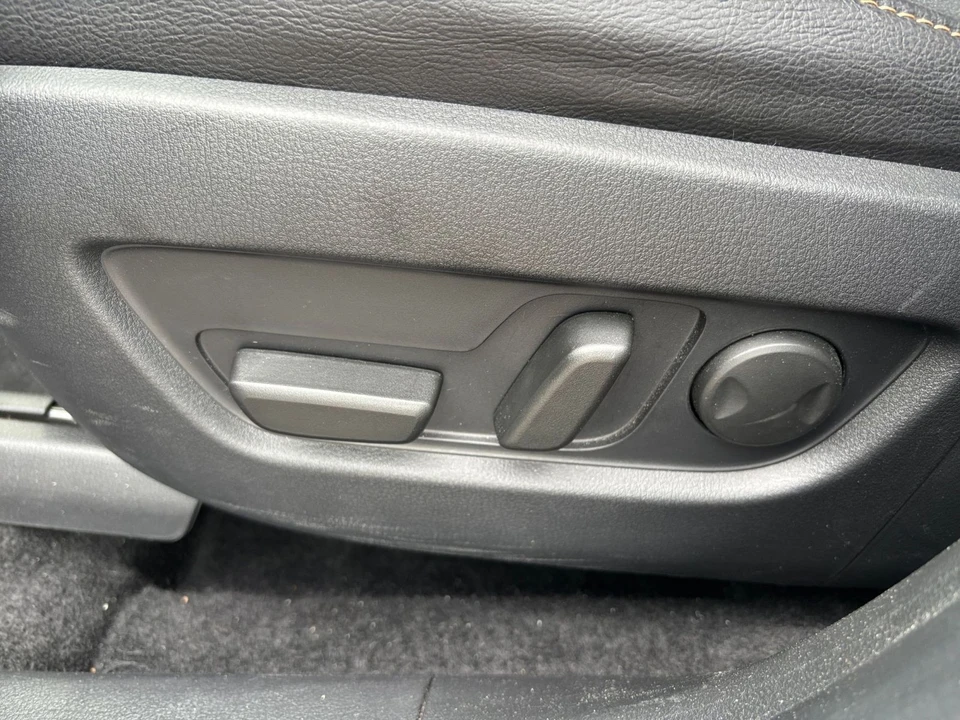 2025 Mazda CX-90 - Image 18 of 31