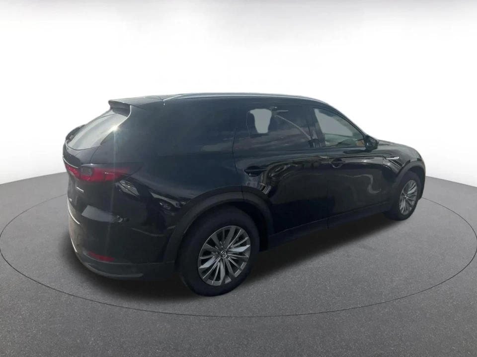 2025 Mazda CX-90 - Image 15 of 31