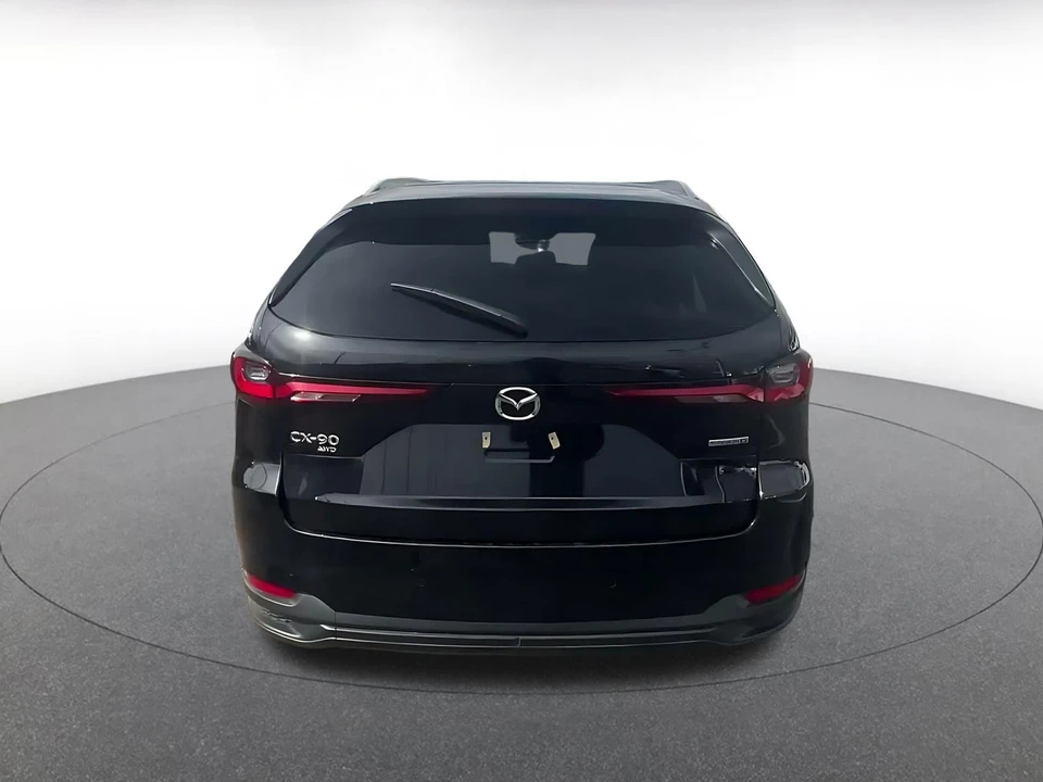 2025 Mazda CX-90 - Image 14 of 31