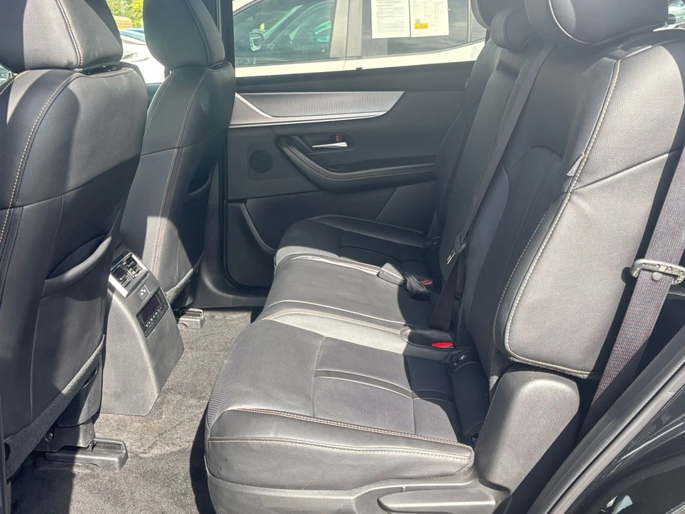 2025 Mazda CX-90 - Image 26 of 31