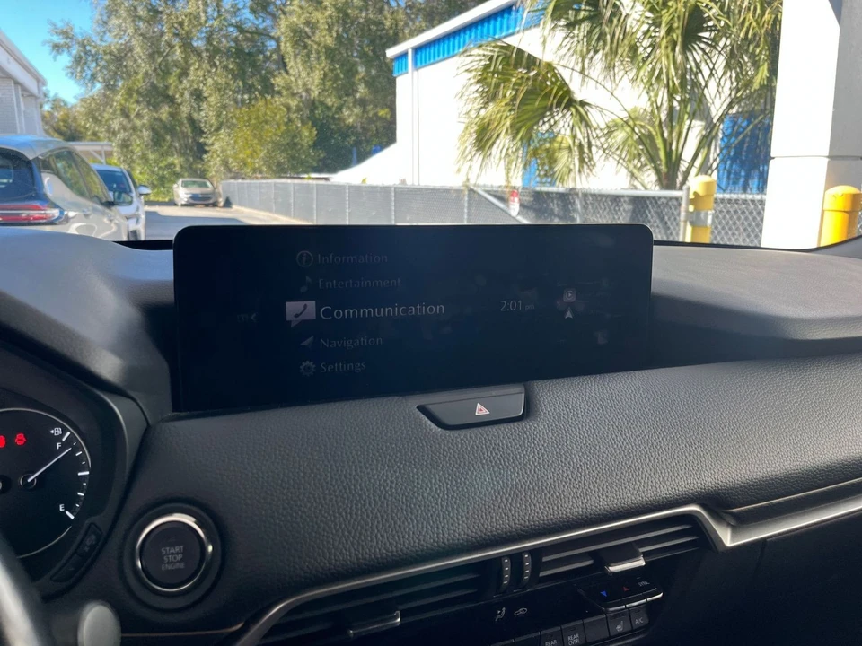 2025 Mazda CX-90 - Image 17 of 31